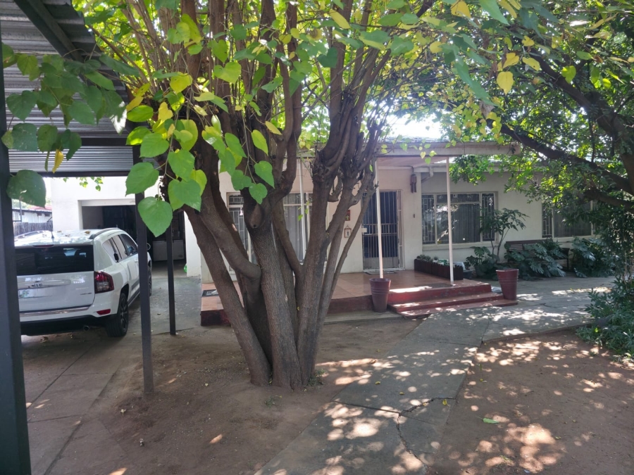 3 Bedroom Property for Sale in Oos Einde North West